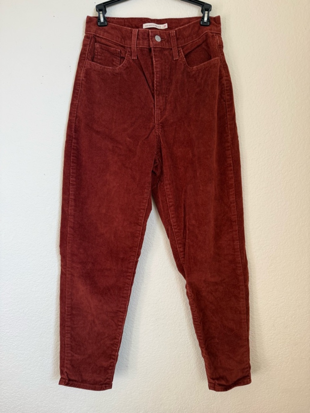 Levi's High-Rise Mom Corduroy Jeans - Rust Red